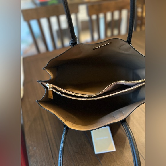 Michael Kors black tote bag - Picture 3 of 3